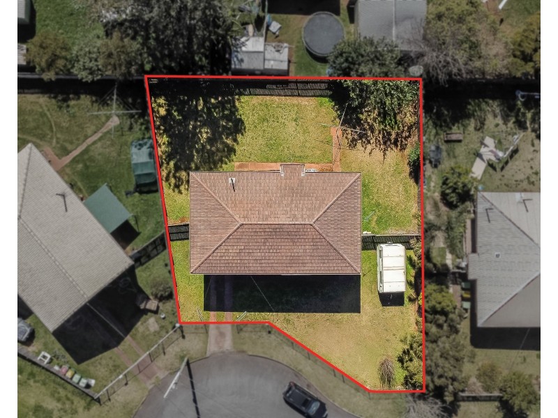 7 Shaw Court, Harristown QLD 4350