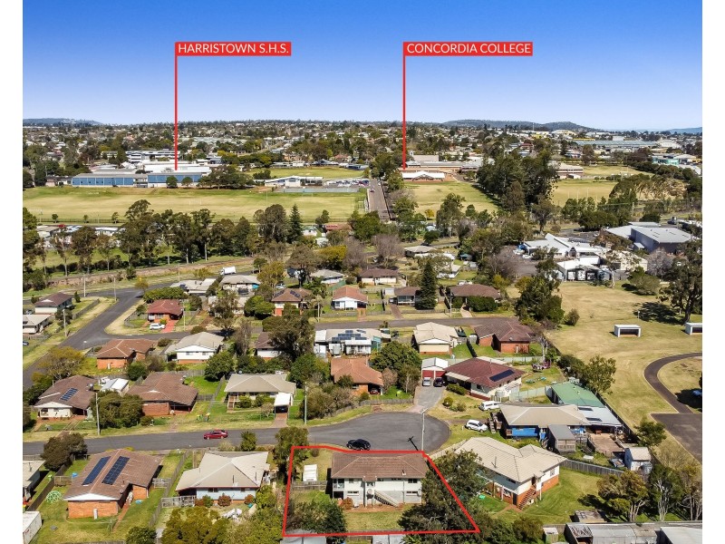 7 Shaw Court, Harristown QLD 4350