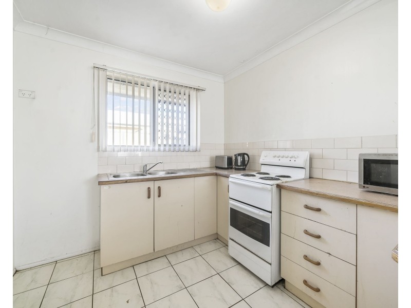 2/476 Stenner Street, Darling Heights QLD 4350