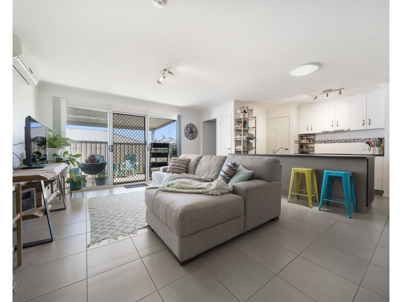 4/3B Gladstone Street, Newtown QLD 4350