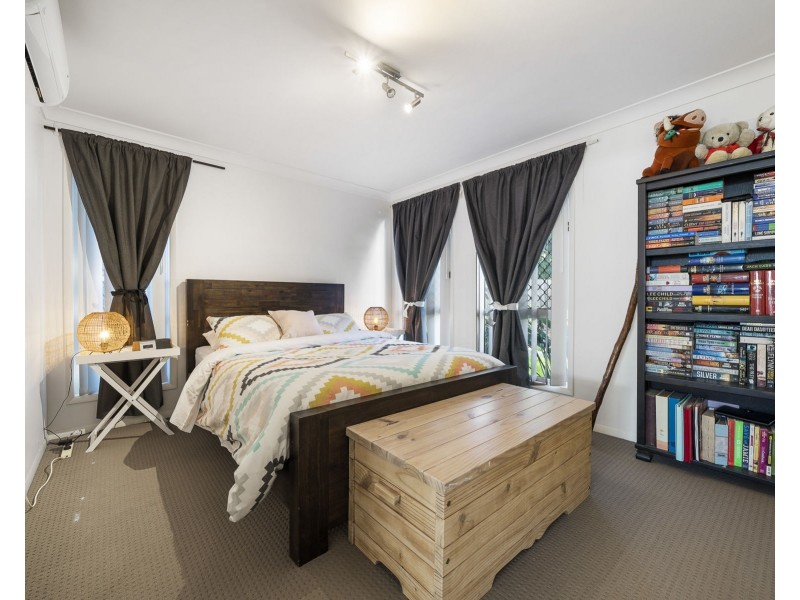 4/3B Gladstone Street, Newtown QLD 4350
