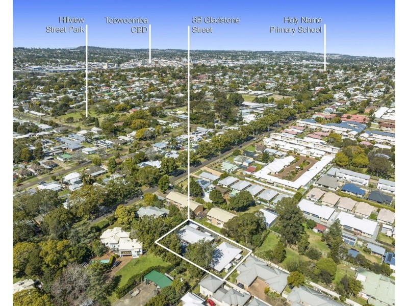4/3B Gladstone Street, Newtown QLD 4350