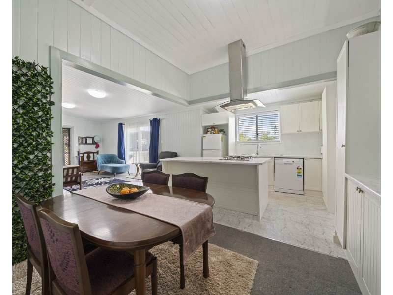 15 Ramsay Street, Greenmount QLD 4359