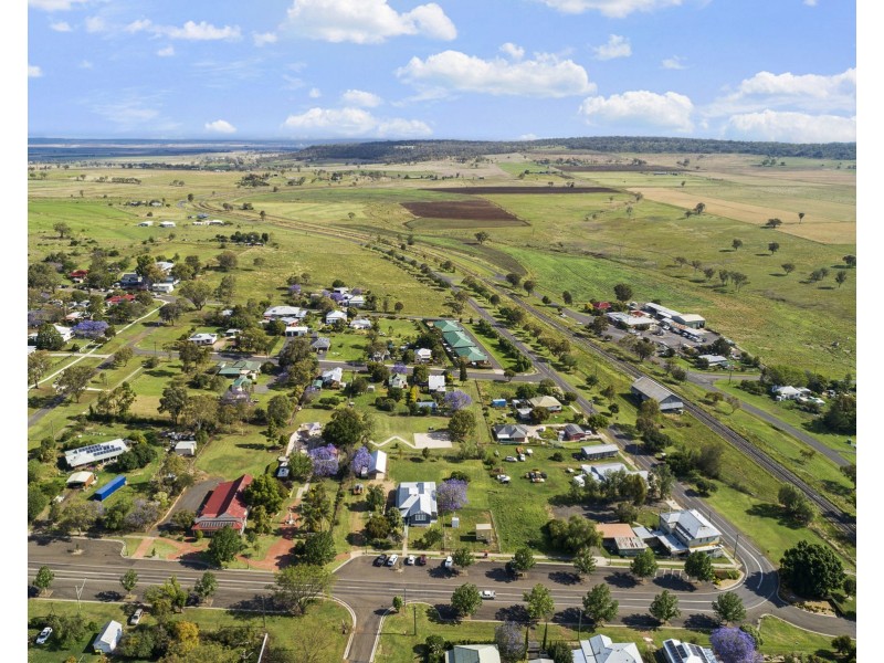 15 Ramsay Street, Greenmount QLD 4359