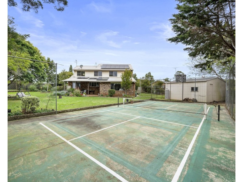 14 Maplewood Drive, Darling Heights QLD 4350