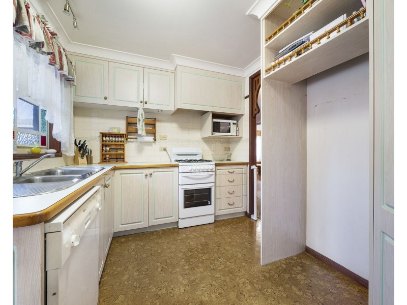 2/17 Hamilton Street, Newtown QLD 4350