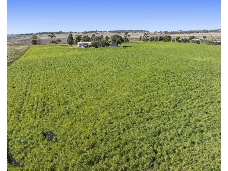 58-60 Railway Street, Cambooya QLD 4358