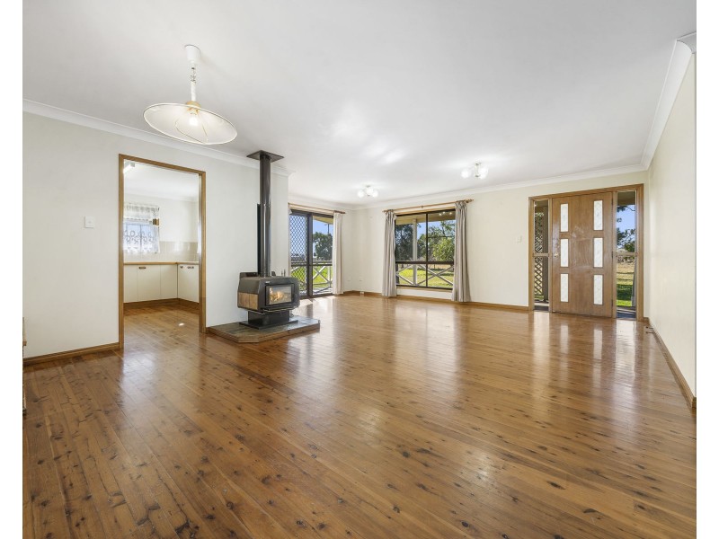 58-60 Railway Street, Cambooya QLD 4358