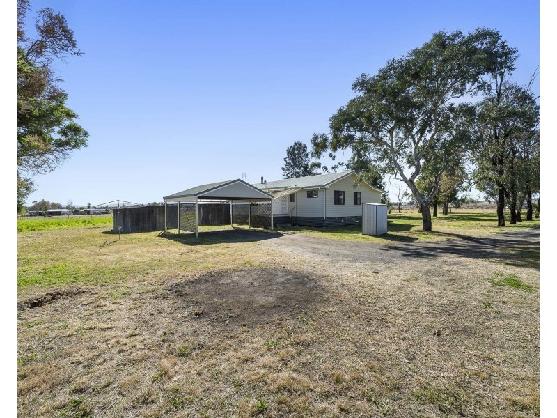 58-60 Railway Street, Cambooya QLD 4358