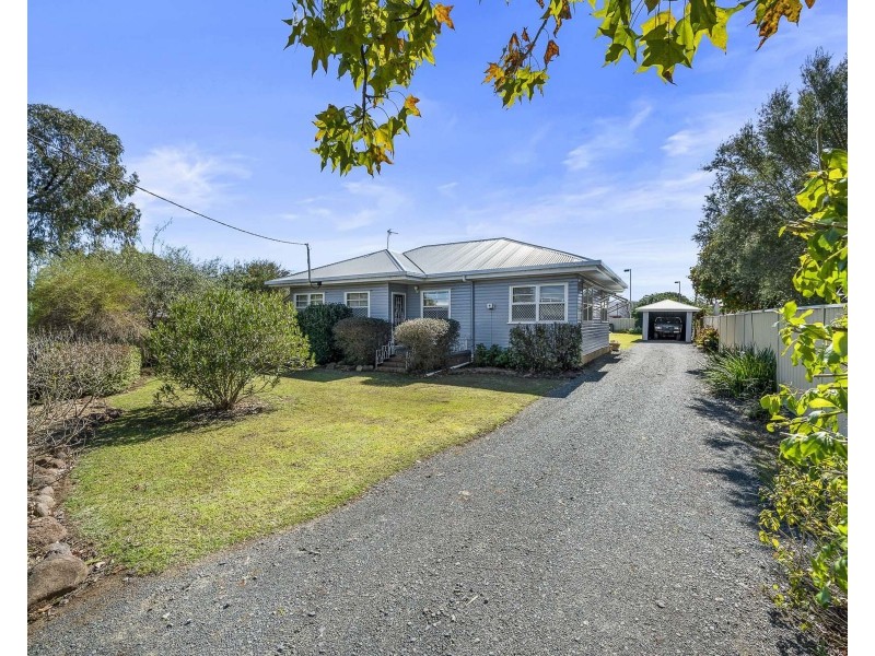 14 McDonald Street, Oakey QLD 4401