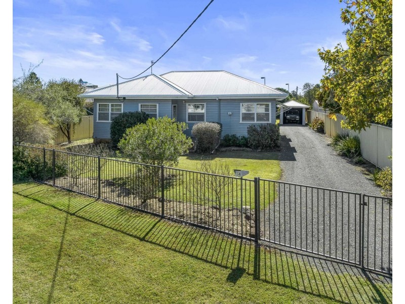 14 McDonald Street, Oakey QLD 4401