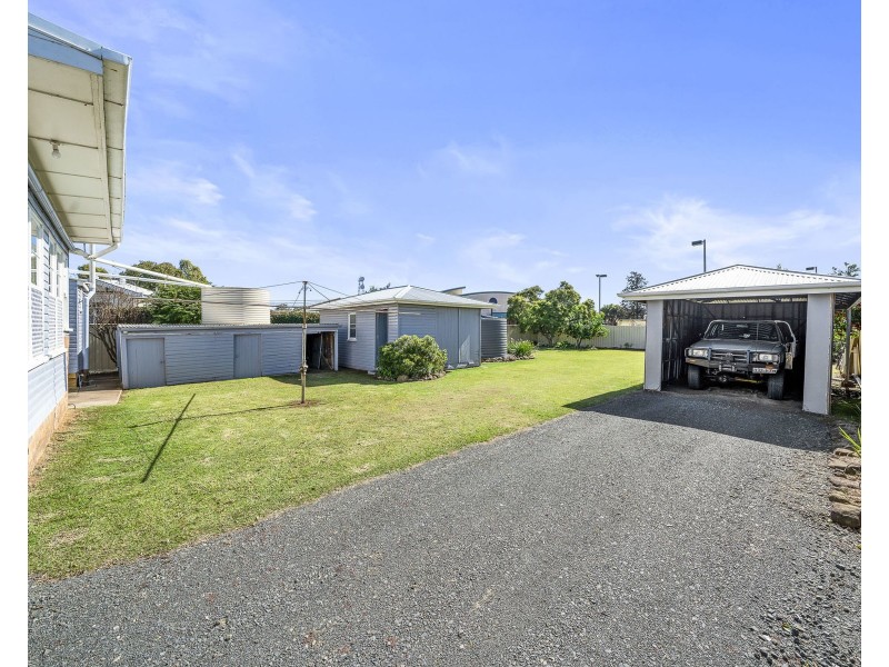 14 McDonald Street, Oakey QLD 4401