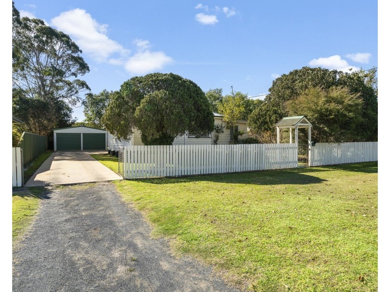 19 Phyllis Street, Harristown QLD 4350