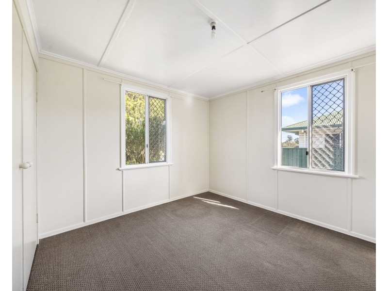 19 Phyllis Street, Harristown QLD 4350