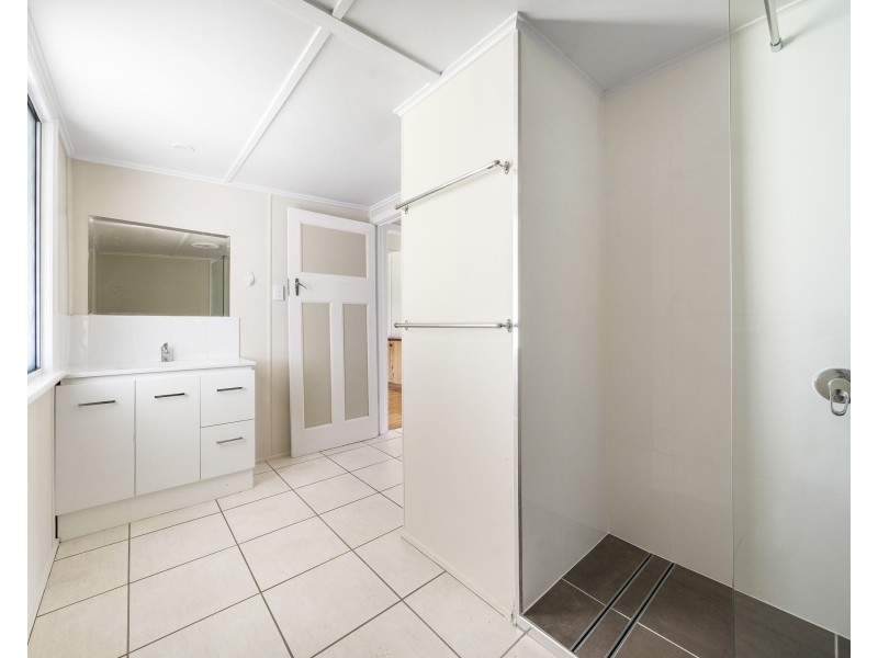 19 Phyllis Street, Harristown QLD 4350