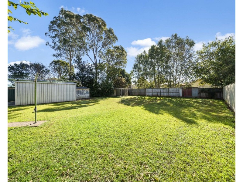 19 Phyllis Street, Harristown QLD 4350