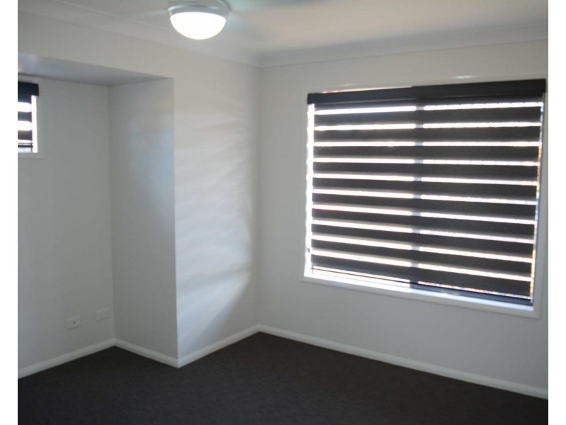 19 Entabeni Drive, Kearneys Spring QLD 4350
