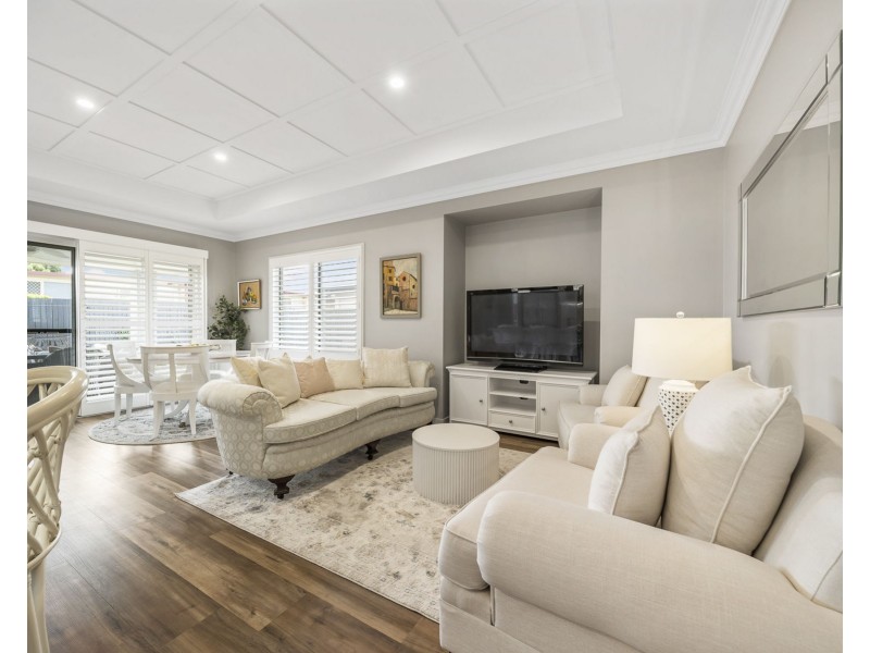 5 Lourdes Street, Middle Ridge QLD 4350