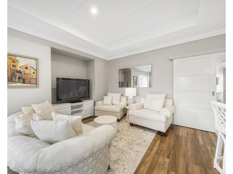 5 Lourdes Street, Middle Ridge QLD 4350