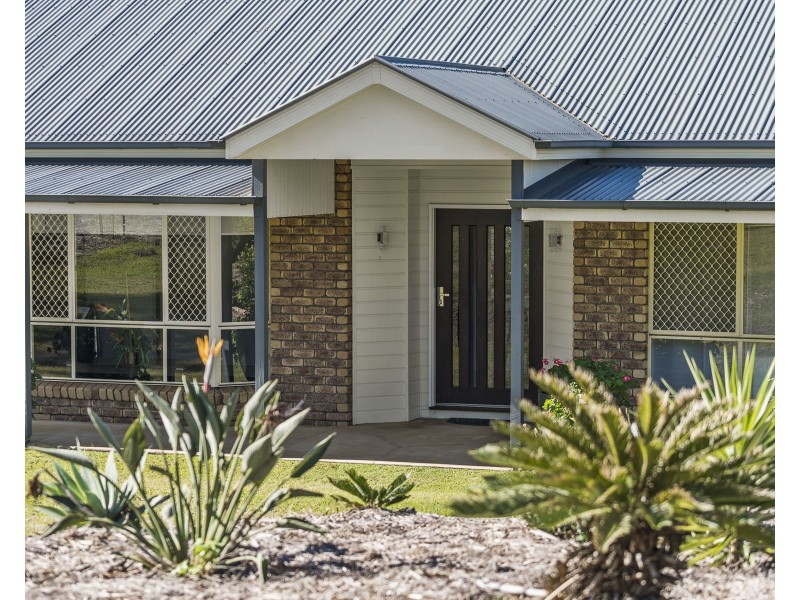 31 Benjamin Court, Placid Hills QLD 4343