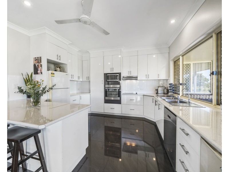 31 Benjamin Court, Placid Hills QLD 4343