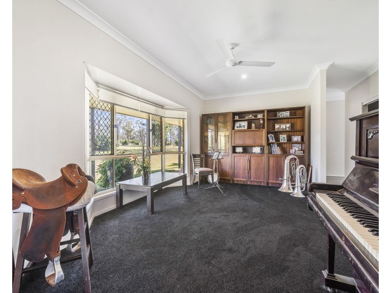 31 Benjamin Court, Placid Hills QLD 4343