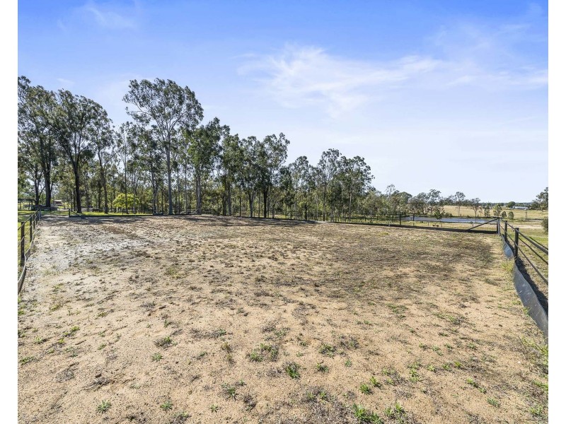 31 Benjamin Court, Placid Hills QLD 4343