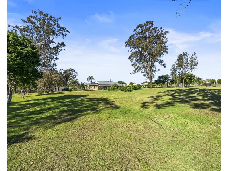 31 Benjamin Court, Placid Hills QLD 4343