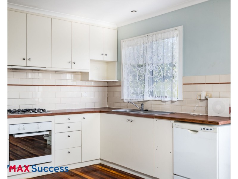 13 McIntyre Street, Centenary Heights QLD 4350