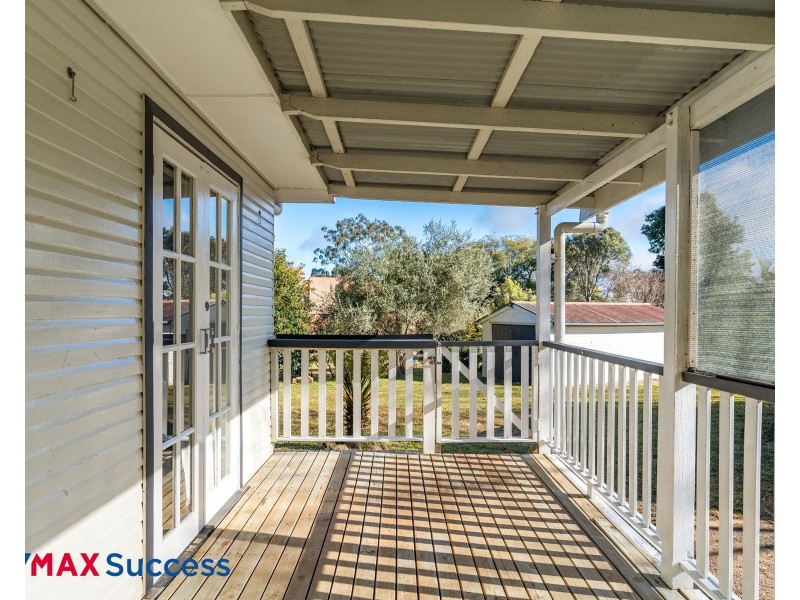 13 McIntyre Street, Centenary Heights QLD 4350