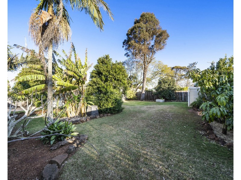 6 Drewery Street, Wilsonton QLD 4350