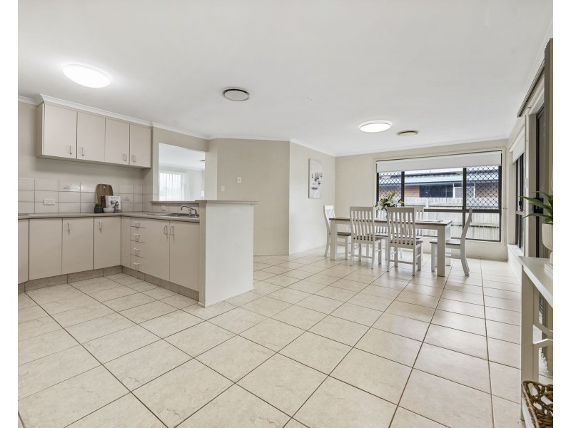 6 Edzill Street, Wilsonton Heights QLD 4350