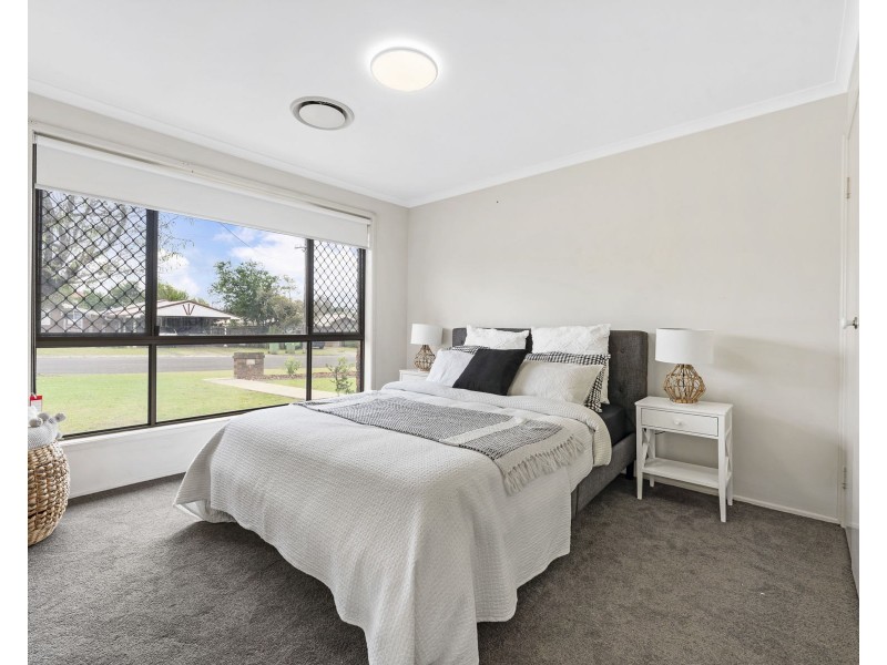 6 Edzill Street, Wilsonton Heights QLD 4350