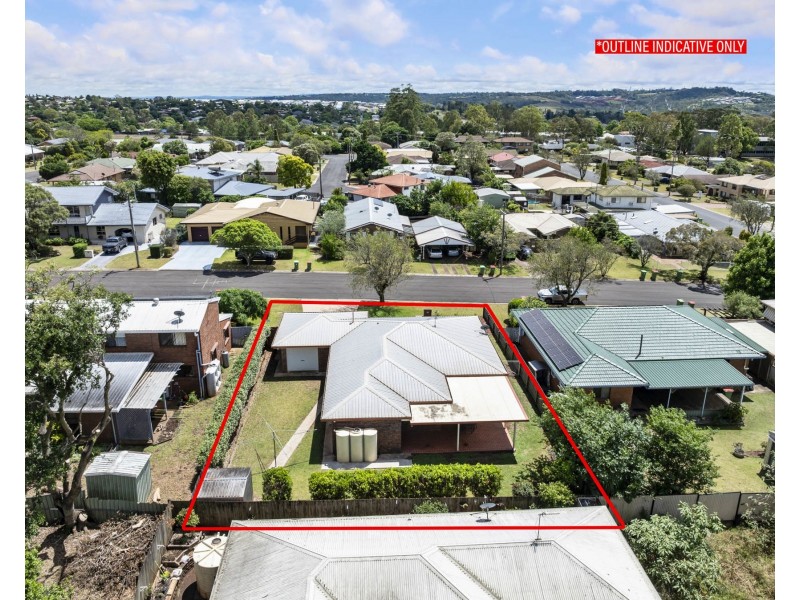 6 Edzill Street, Wilsonton Heights QLD 4350