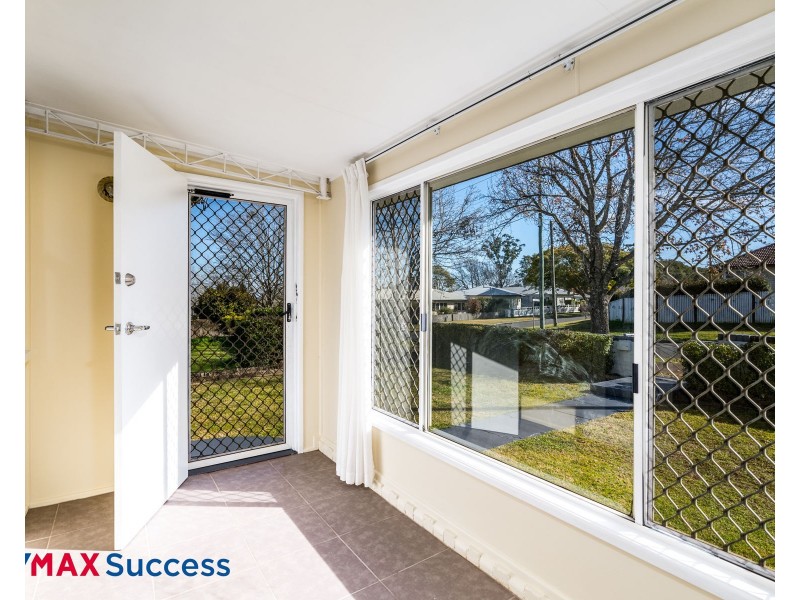 280 Alderley Street, Centenary Heights QLD 4350