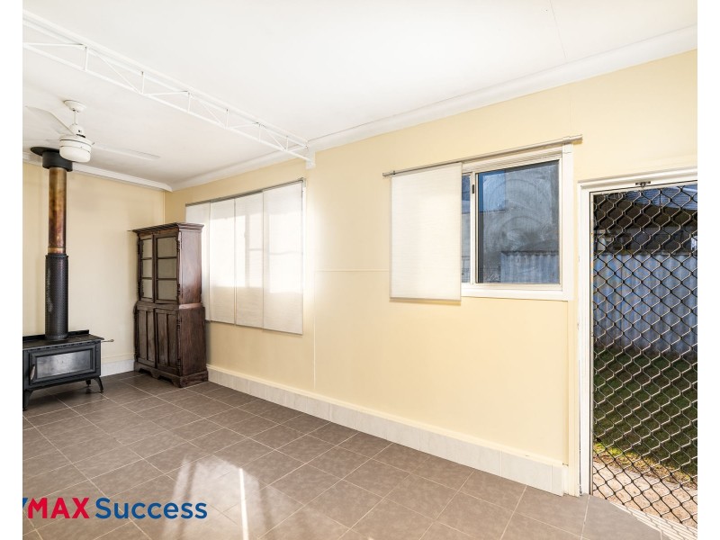 280 Alderley Street, Centenary Heights QLD 4350