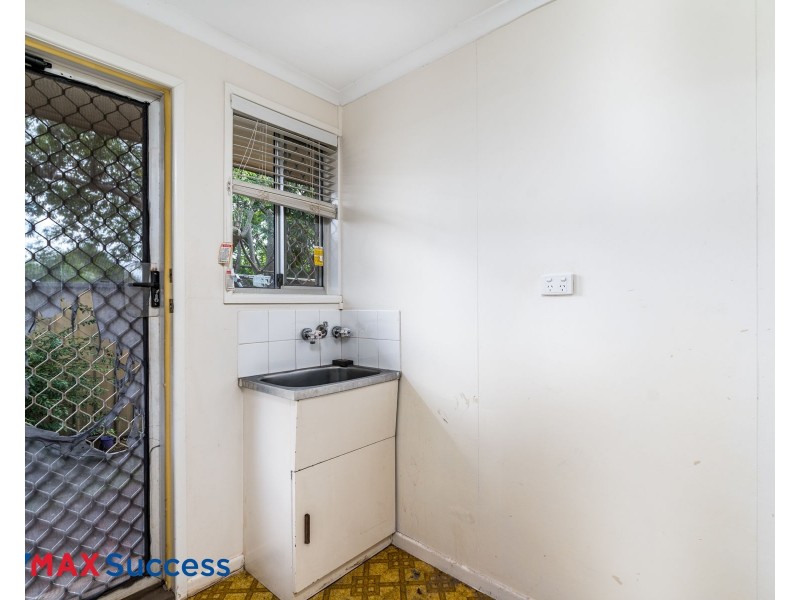 2/41 Hursley Road, Newtown QLD 4350