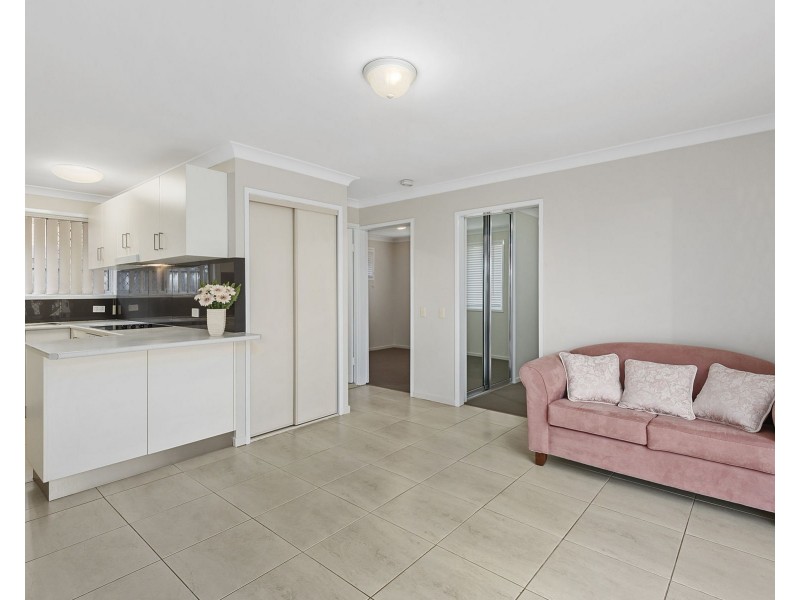 1/26 Knockator Crescent, Centenary Heights QLD 4350