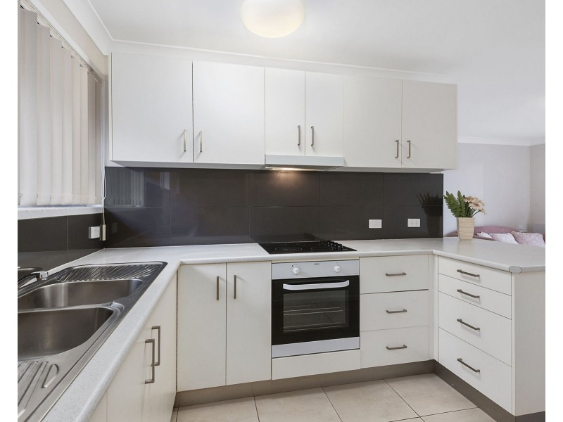 1/26 Knockator Crescent, Centenary Heights QLD 4350