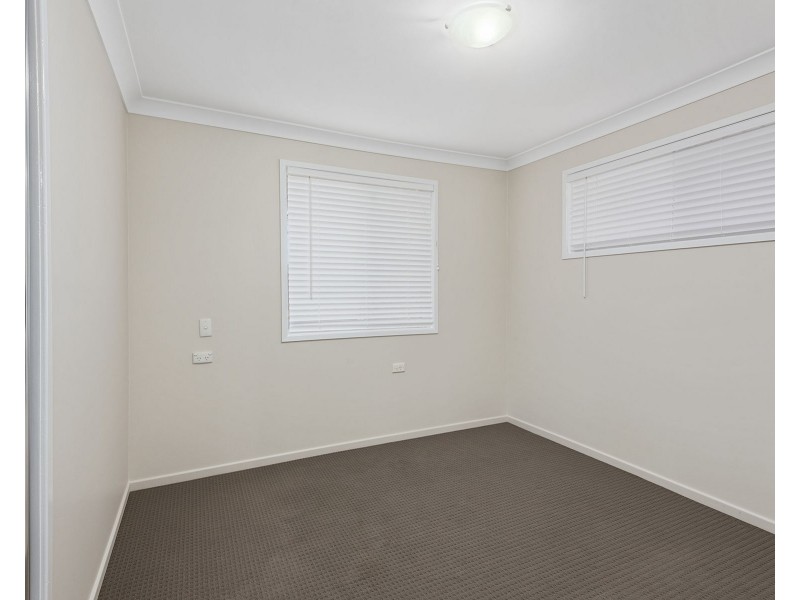 1/26 Knockator Crescent, Centenary Heights QLD 4350