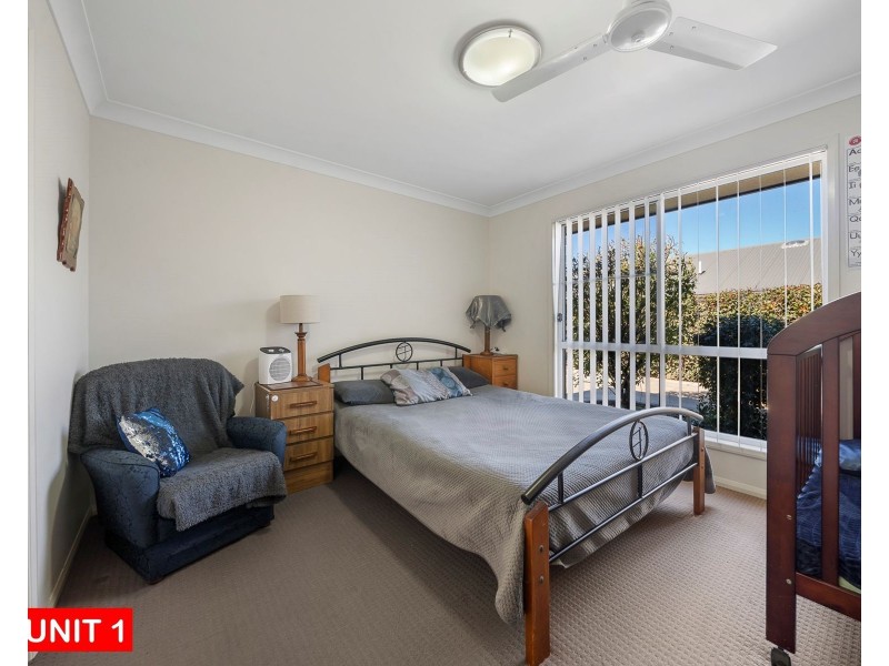 1 & 2/6 Tempest Drive, Glenvale QLD 4350