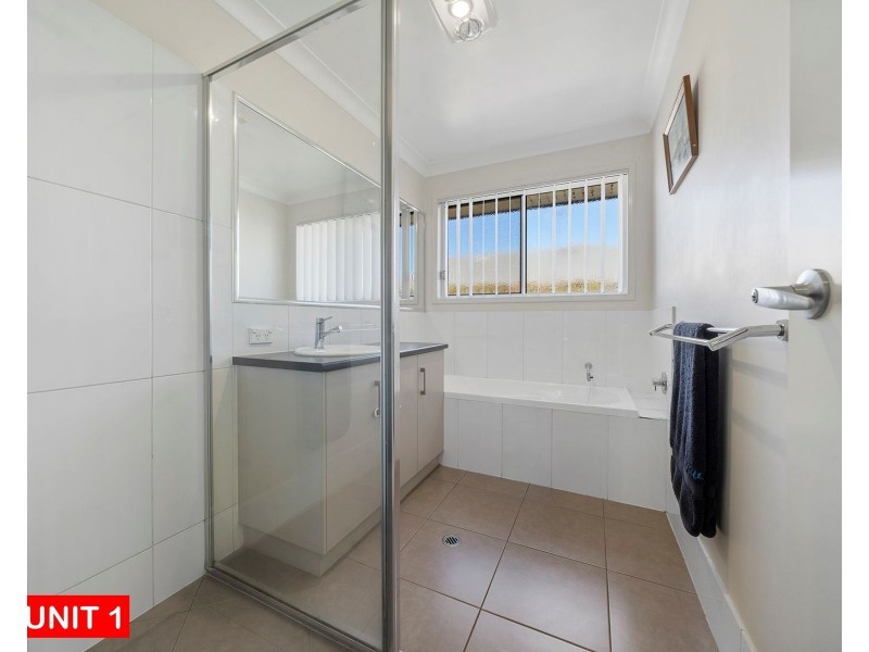 1 & 2/6 Tempest Drive, Glenvale QLD 4350