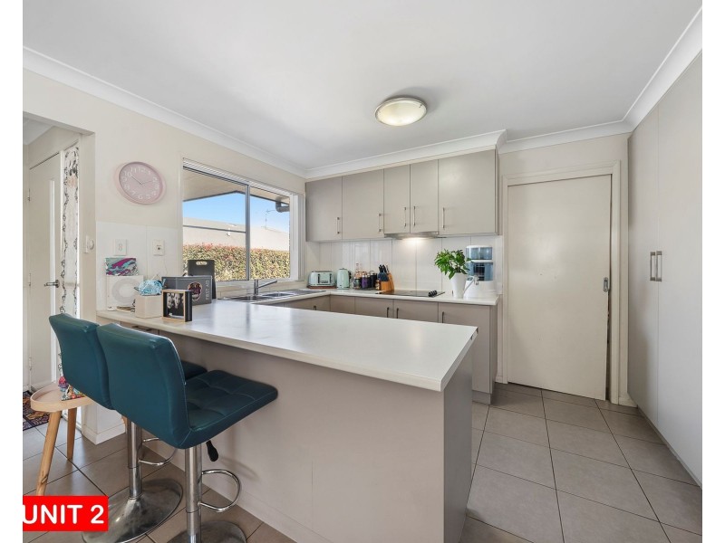 1 & 2/6 Tempest Drive, Glenvale QLD 4350