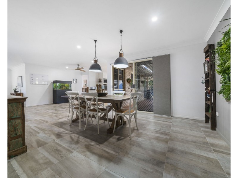 27 Westfield Drive, Westbrook QLD 4350