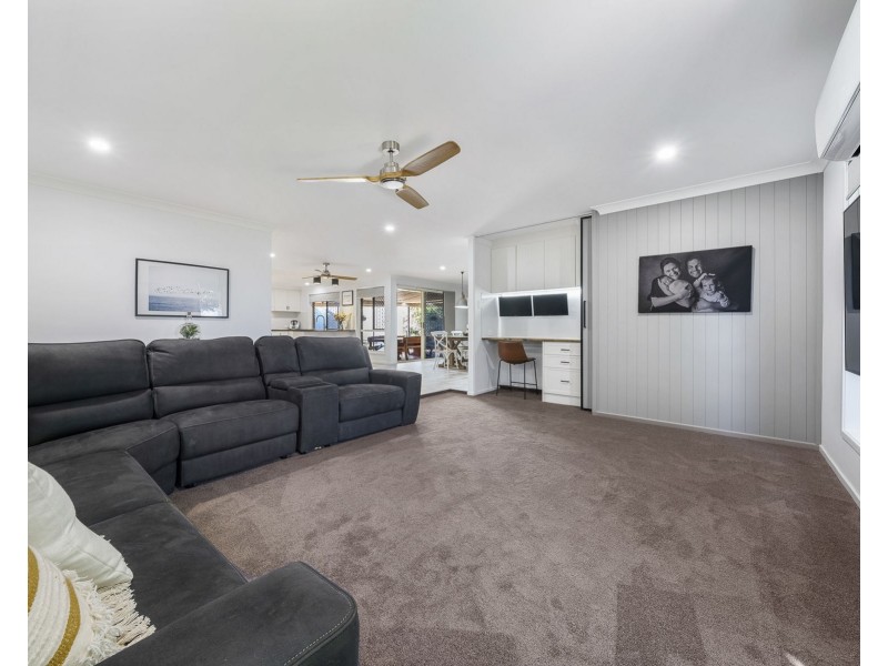 27 Westfield Drive, Westbrook QLD 4350