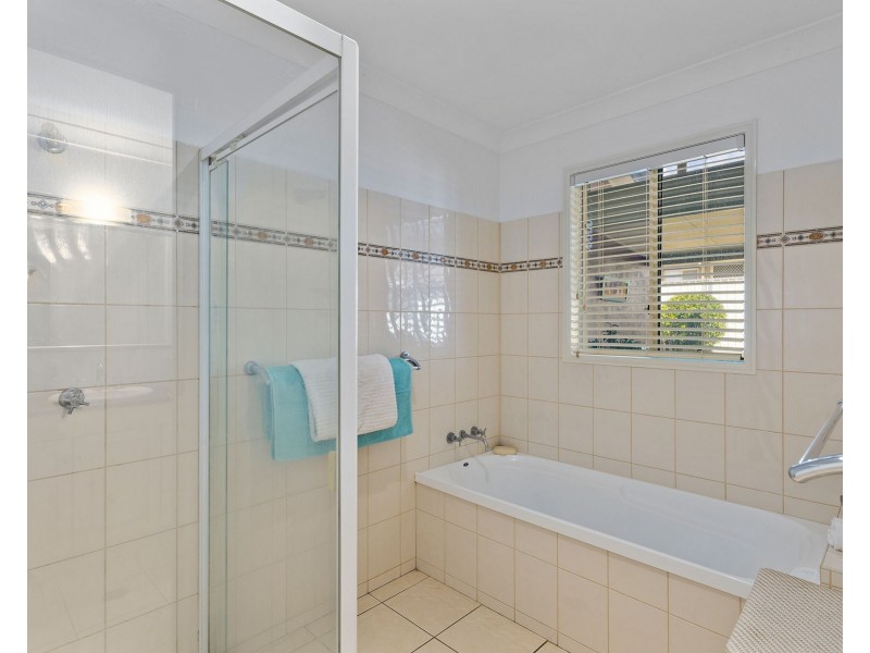 1 Conquest Court, Wilsonton QLD 4350