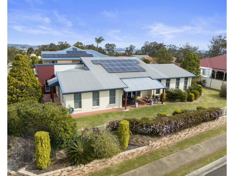 1 Conquest Court, Wilsonton QLD 4350