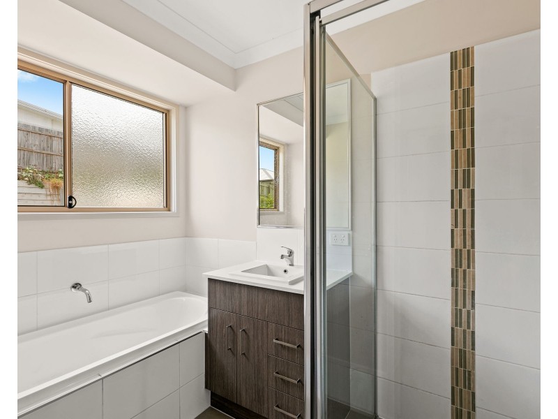 7 Grace View Street, Darling Heights QLD 4350