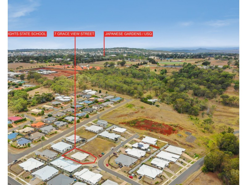 7 Grace View Street, Darling Heights QLD 4350