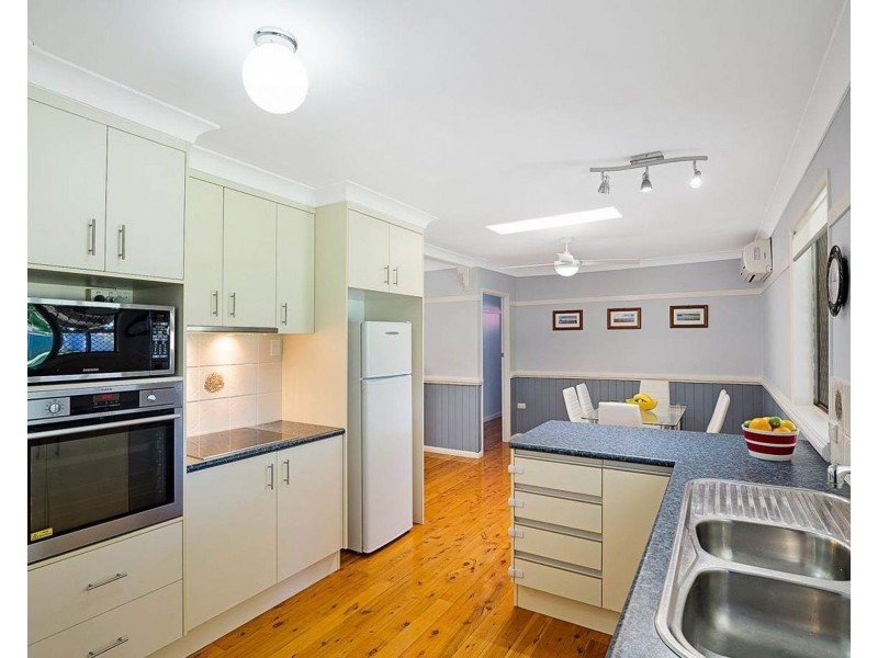 33 Cleary Street, Centenary Heights QLD 4350